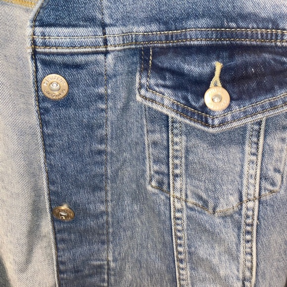 Levi Denizen Jean Jacket - Picture 3 of 4